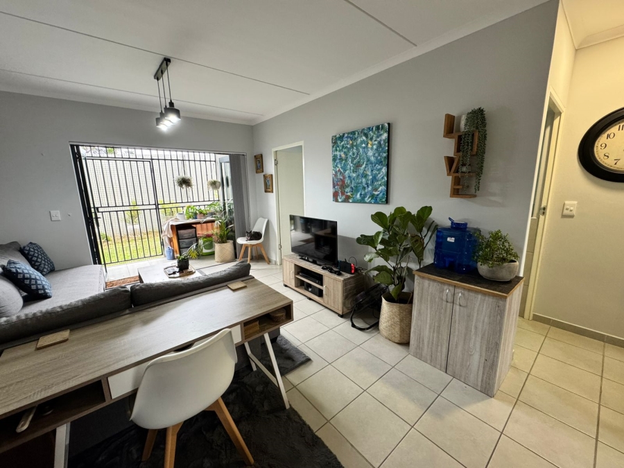 To Let 2 Bedroom Property for Rent in Langeberg Heights Western Cape